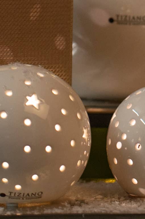 Tiziano Lichtkugel Padova LED mit Sternen klein creme – weiß