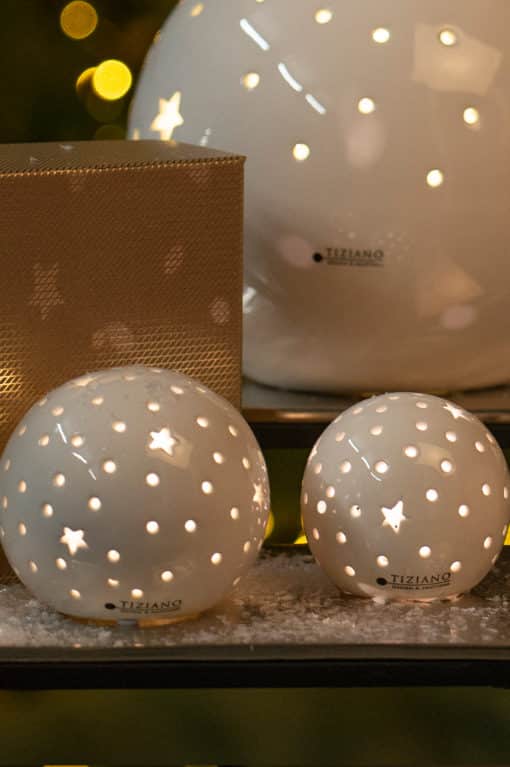 Tiziano Lichtkugel Padova LED mit Sternen klein creme – weiß