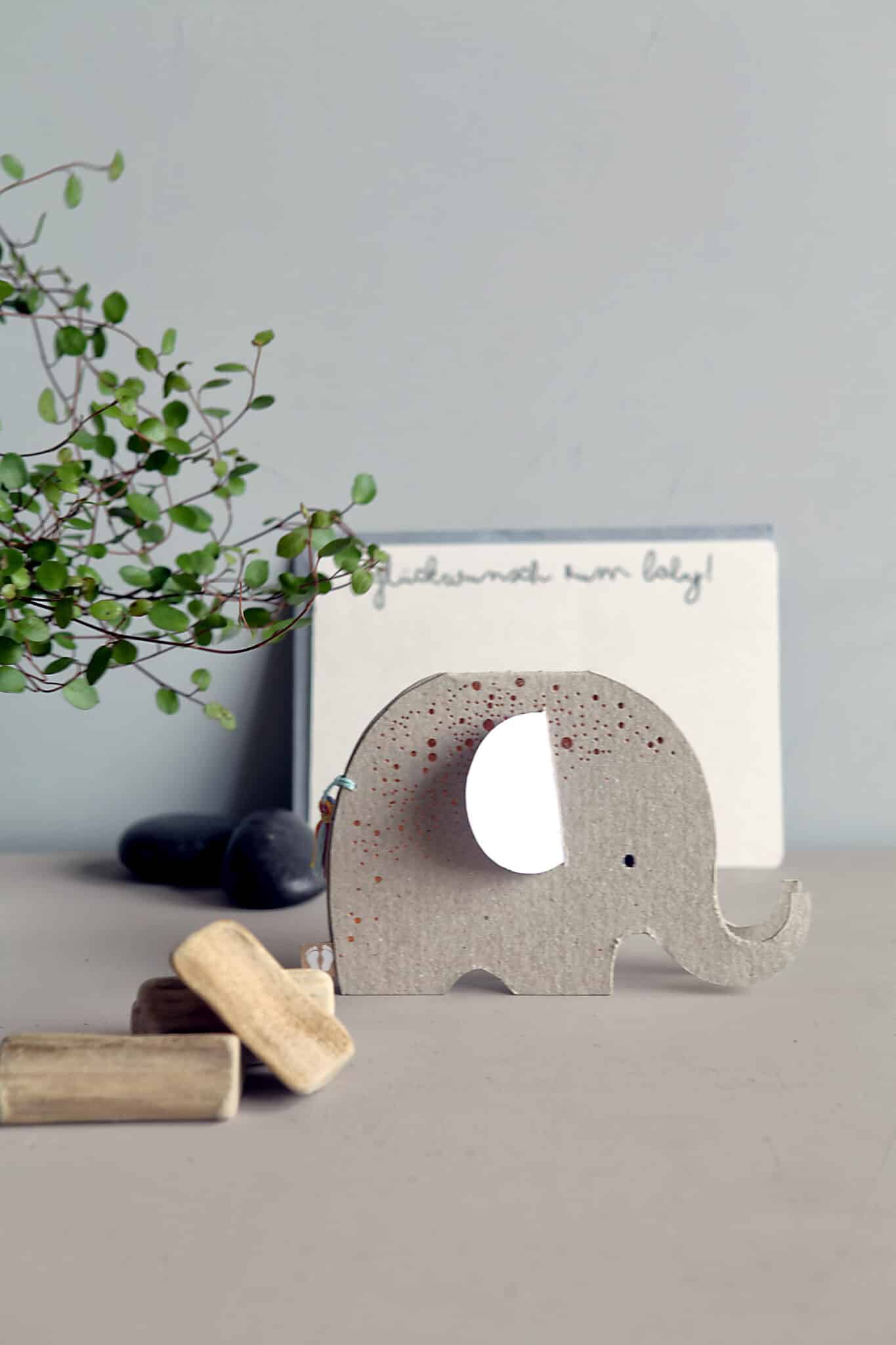 Good old friends, Elefanten Baby Karte "Willkommen kleiner Junge"