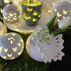 Tiziano Vase Vitara 12cm rund mit Schmetterling Malea weiß-creme