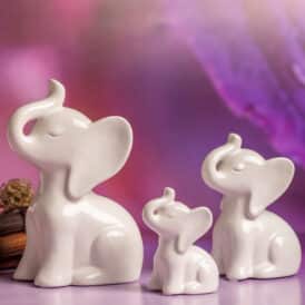 Tiziano Dekofigur Elefant Tarik sitzend creme – weiß